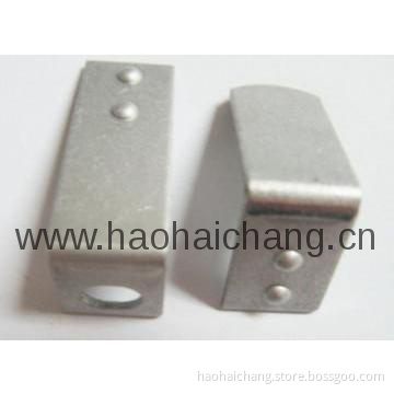 Punching Galvanized Angle Bracket